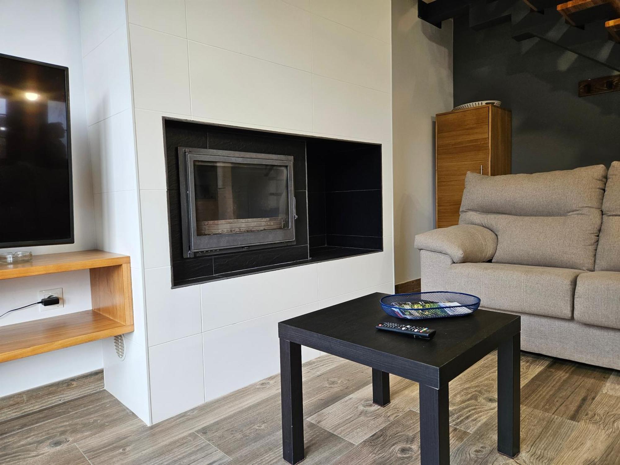 Apartamentos Rurales Lola Penarronda Кастрополь Экстерьер фото